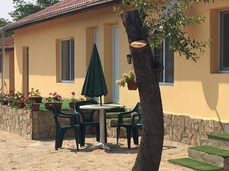 Guest House Viola Езерец Екстериор снимка