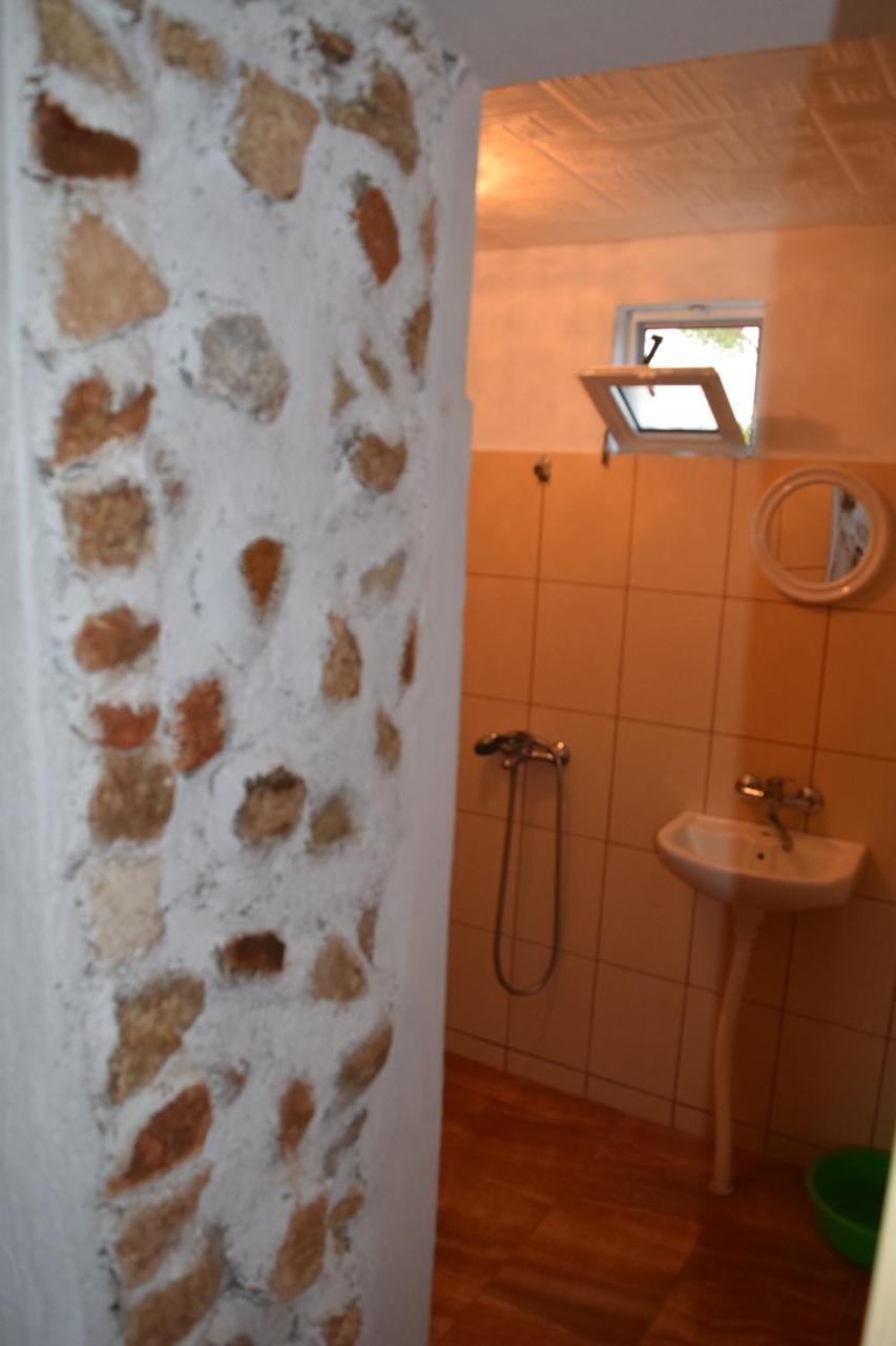 Guest House Viola Езерец Екстериор снимка